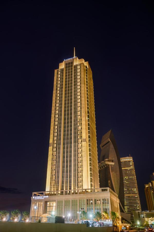 Wyndham Grand Doha West Bay Beach エクステリア 写真 The Four Seasons Hotel, Bangkok