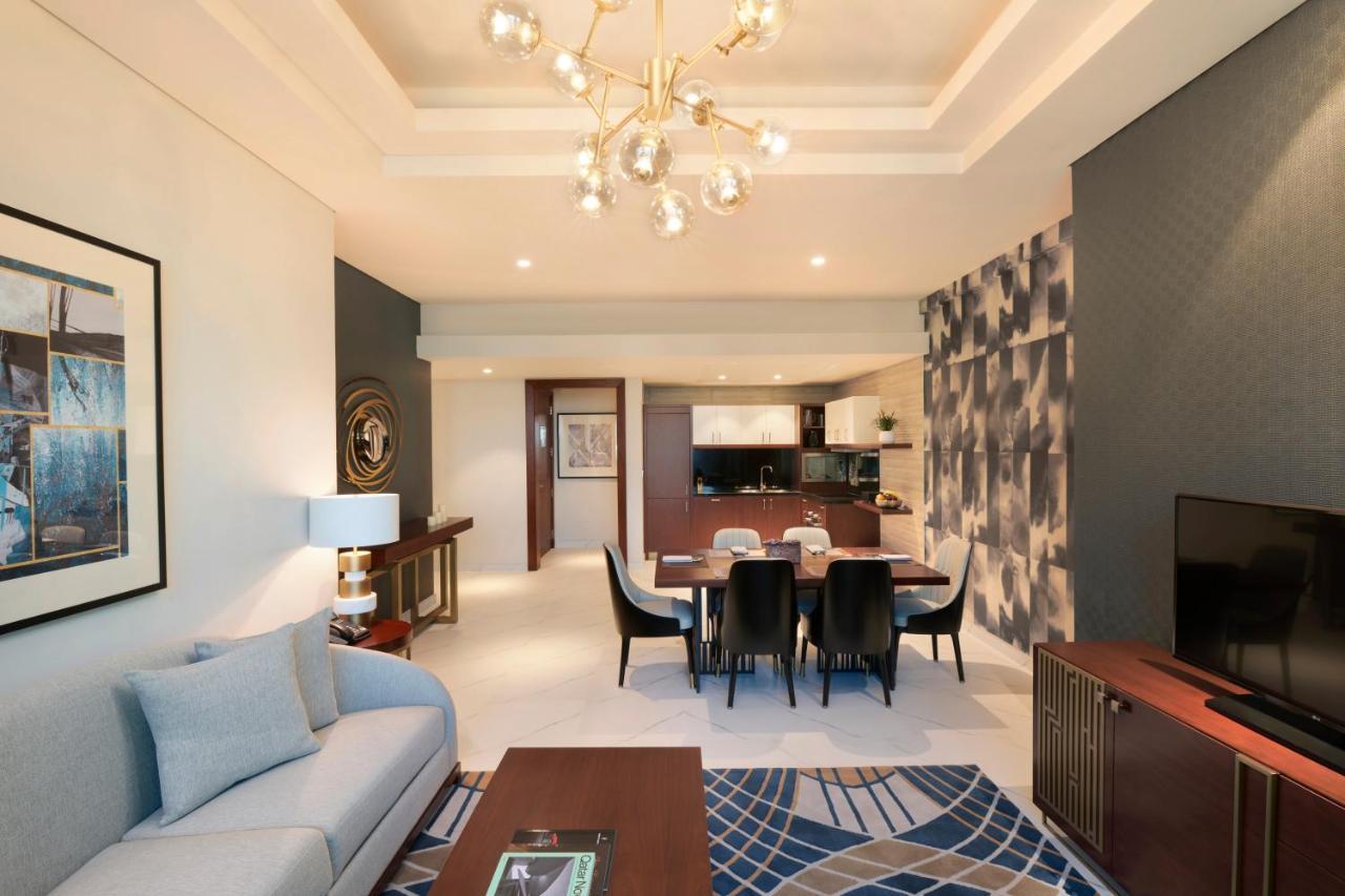 Wyndham Grand Doha West Bay Beach エクステリア 写真 A living room at the hotel