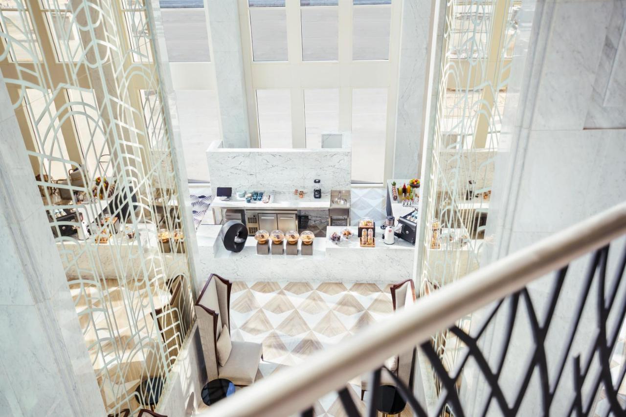 Wyndham Grand Doha West Bay Beach エクステリア 写真 The interior of the hotel