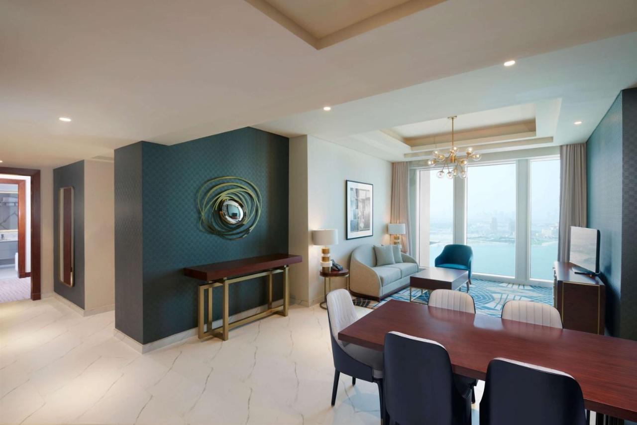 Wyndham Grand Doha West Bay Beach エクステリア 写真 A suite at the hotel
