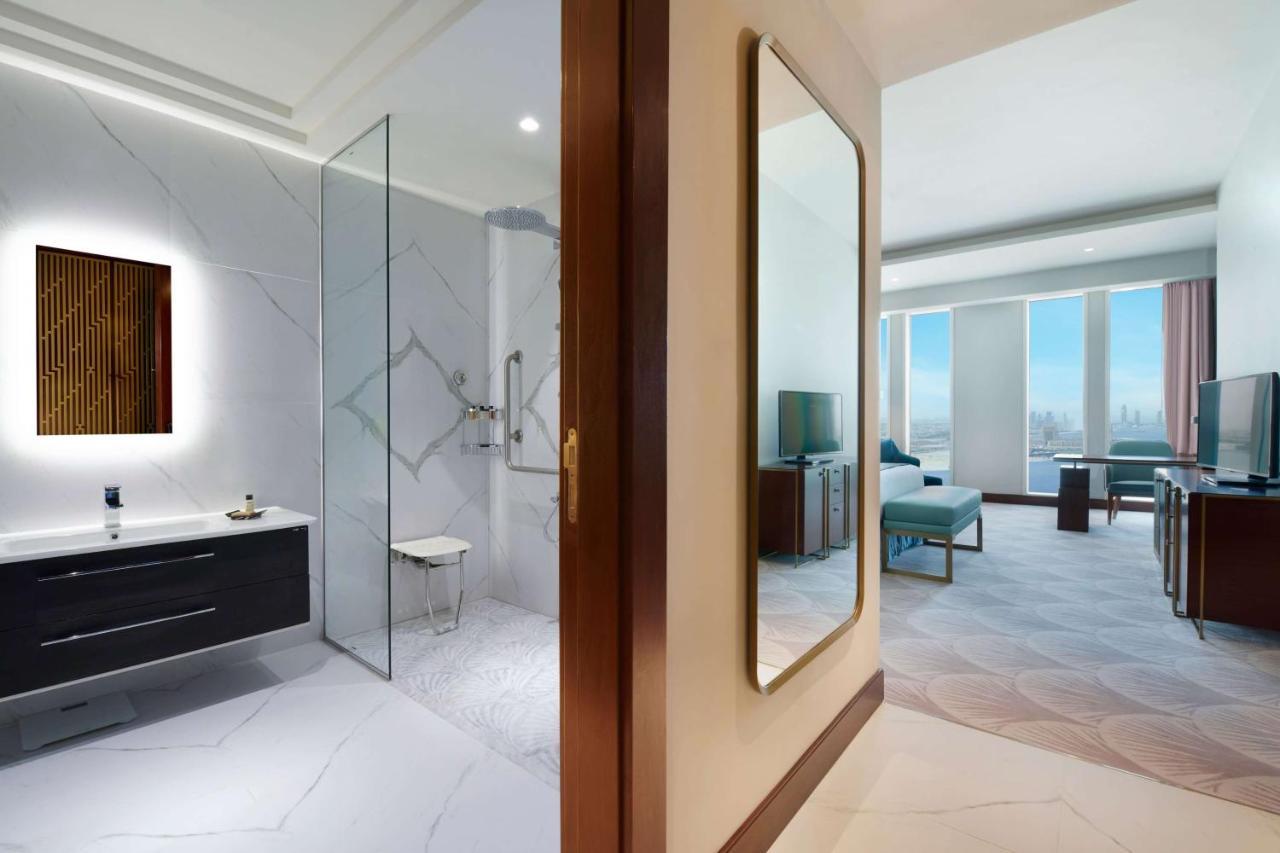 Wyndham Grand Doha West Bay Beach エクステリア 写真 A guest room at the hotel