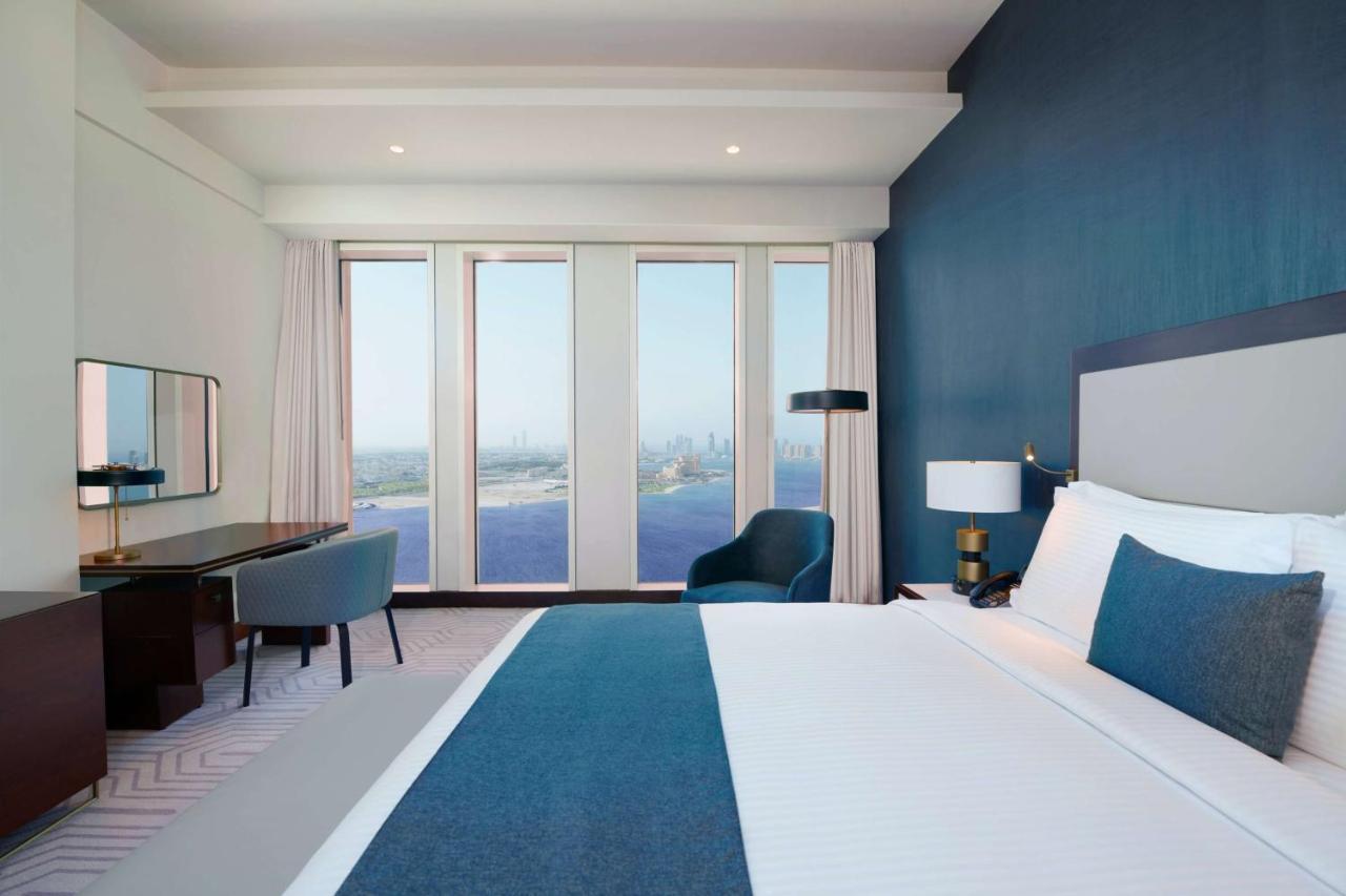 Wyndham Grand Doha West Bay Beach エクステリア 写真 A room at the hotel