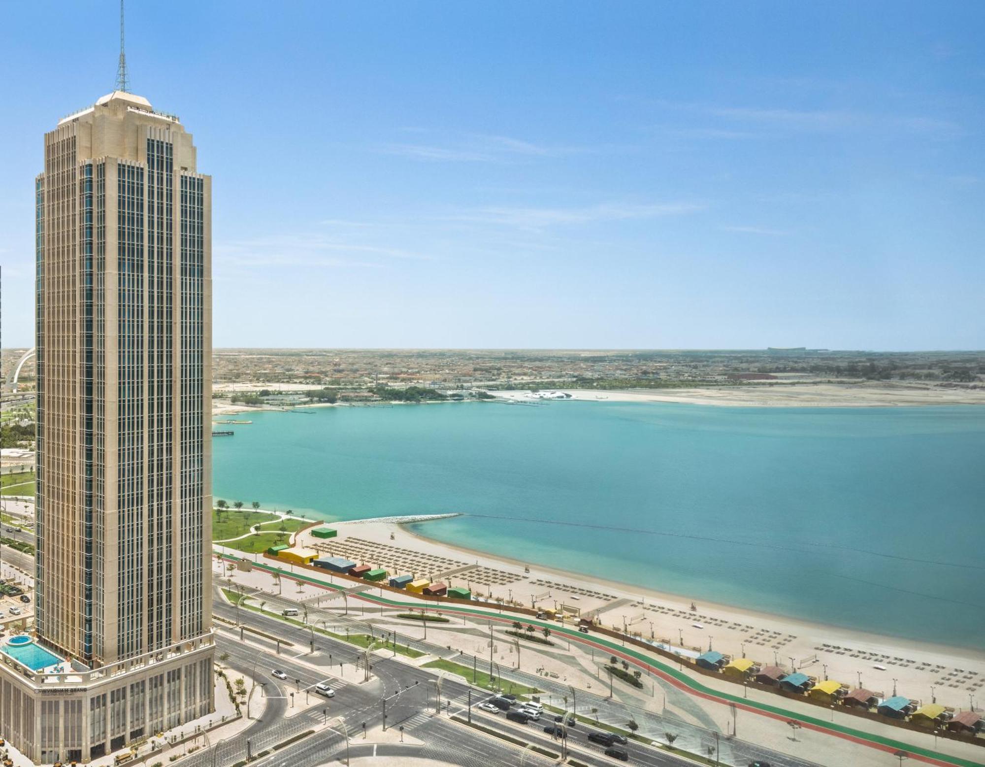 Wyndham Grand Doha West Bay Beach エクステリア 写真 The Gulf Palace Hotel
